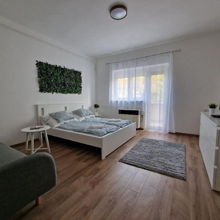 Szofi Apartman Appartement Szeged Buitenkant foto